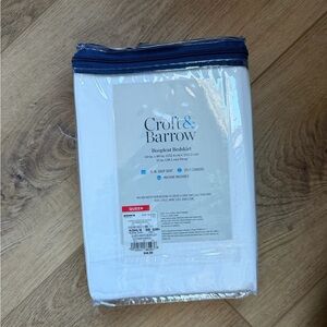 Croft & Barrow White Bedskirt- Queen